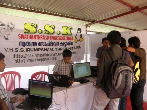 Afbeelding van leerlingen tijdens een Vrije Software-evenement.